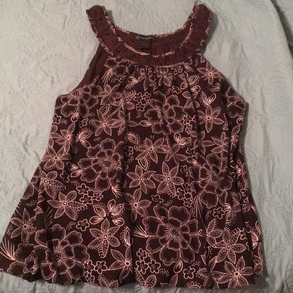 Cute collared tank